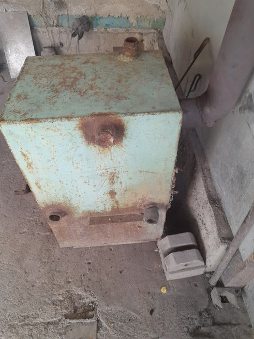 Печь газ уголь для дома.