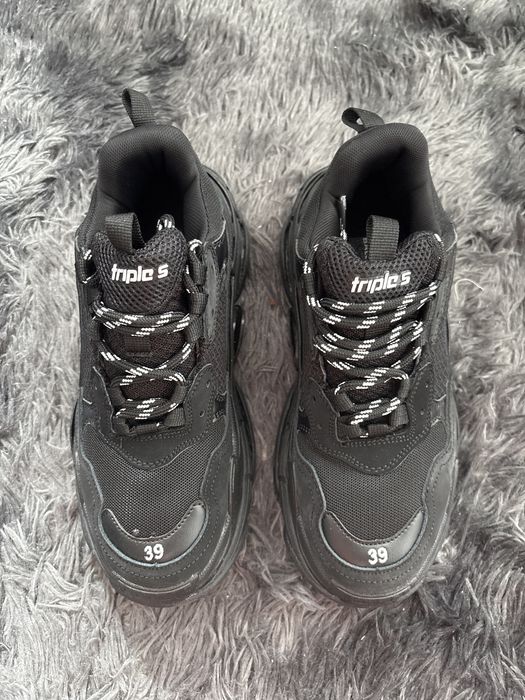 Balenciaga triple s