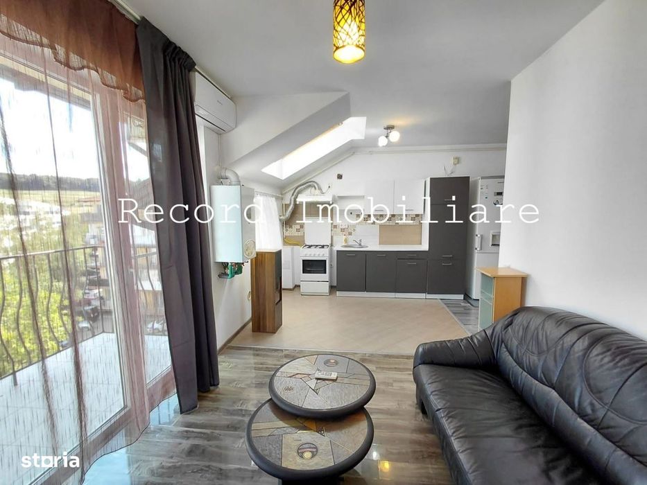 Apartament 3 camere, 2 balcoane, parcare privata Floresti str.Florilor