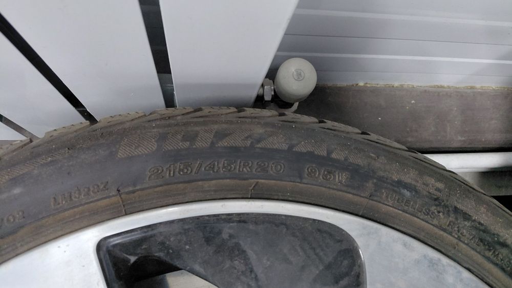 Продам резину R20