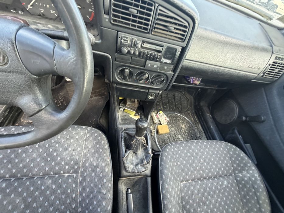 VW Passat B4 Variant 1.8 90 к.с. 1994 г на части