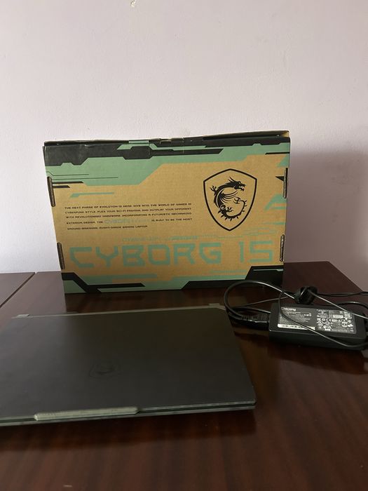 Laptop Gaming MSI Cyborg 15 i7 Gen13, RTX 4060, 16GB RAM, 144Hz