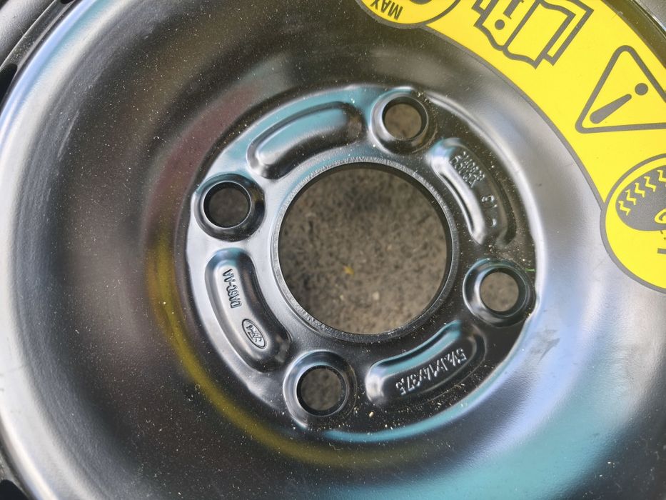 14" оригинална резервна гума с джанта за Ford fiesta.