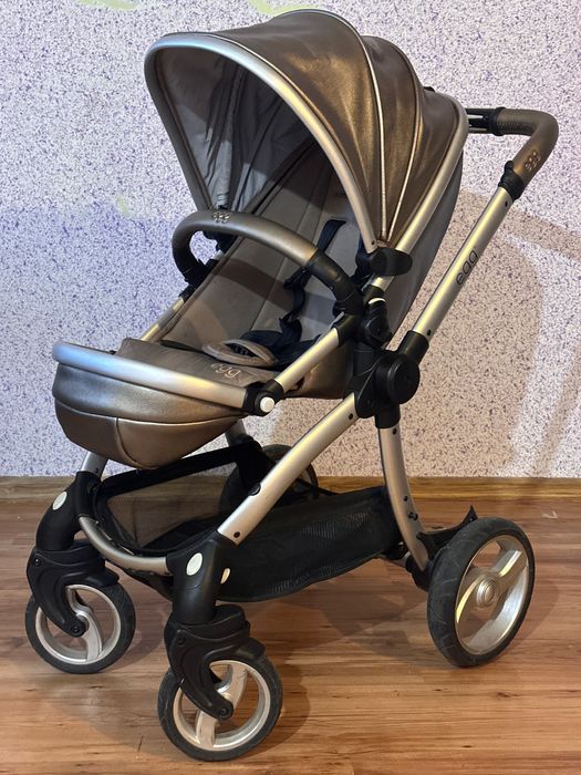 Детска количка EGG, с кош за новородено, чанта и други екстри