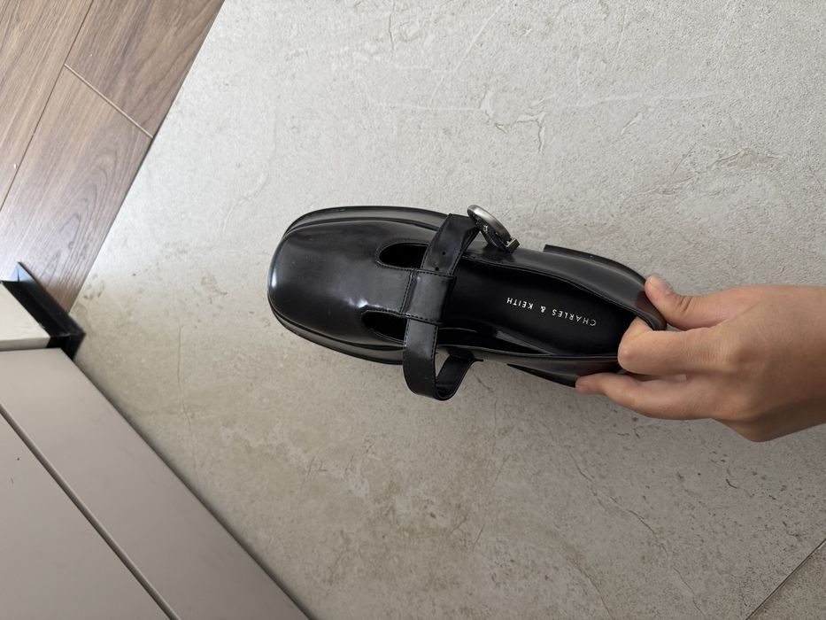 Обувь Charles and Keith