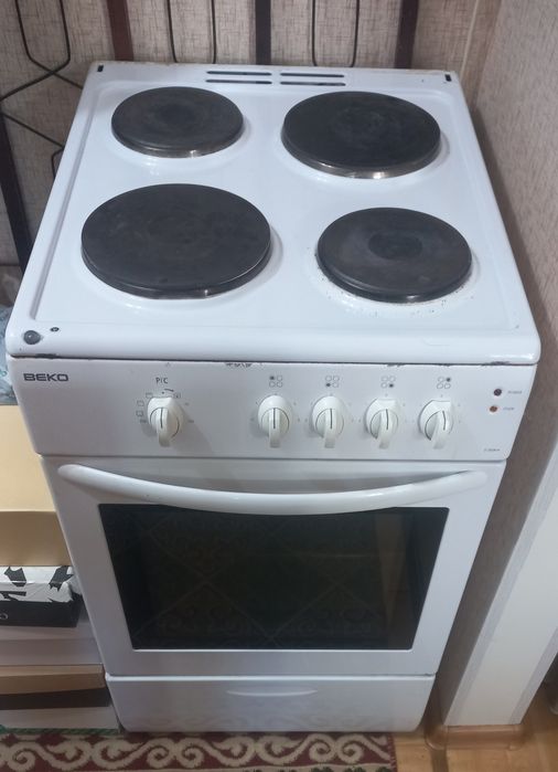 Отдам бесплатно плиту Beko