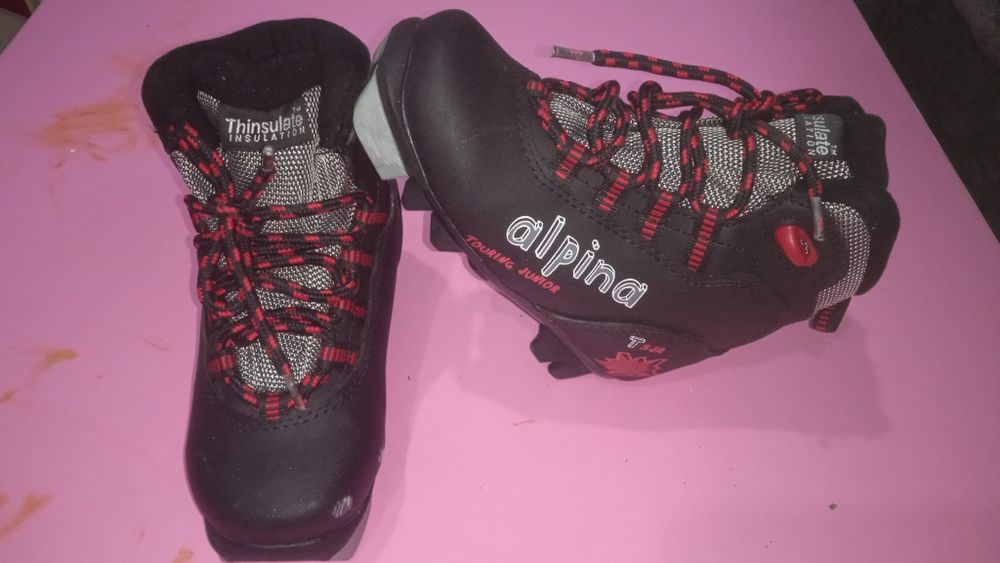 лыжные ботинки детские