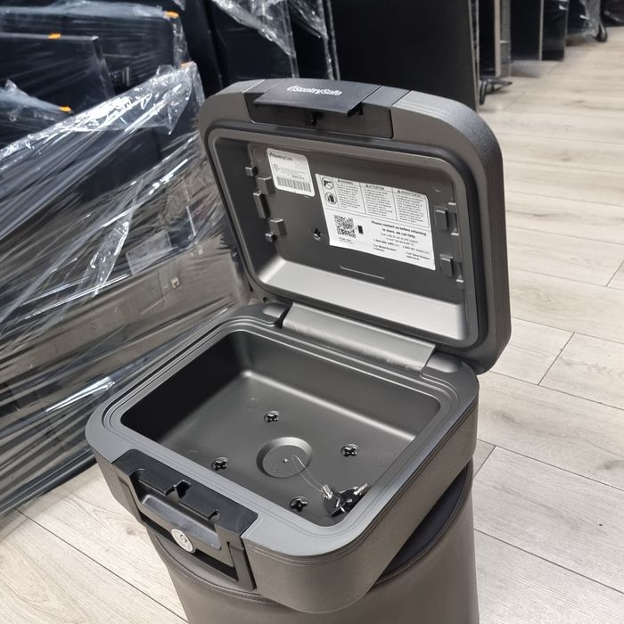 Amanet F28: Caseta valiza seif portabil Sentry CFW20201 rezistent foc