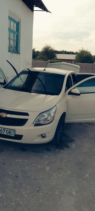 Shevrolet cobalt sotiladi