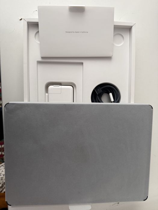 Macbook Air M4/16/256/100%/full box