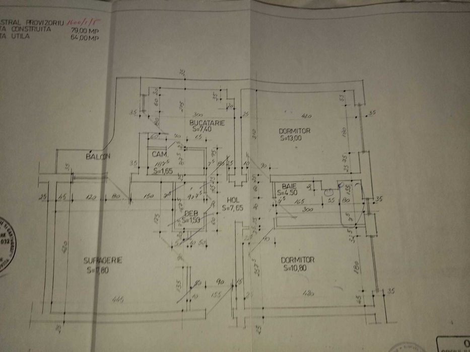 De vanzare apartament cu 3 cam decomandat