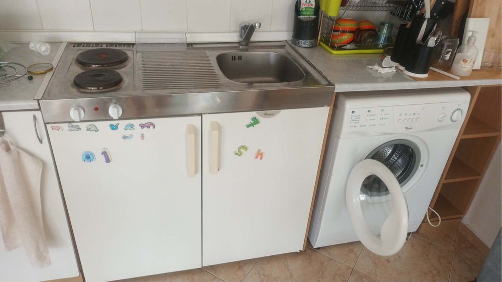 Мини кухня Whirlpool ART  Котлони шкаф мивка и хладинкик