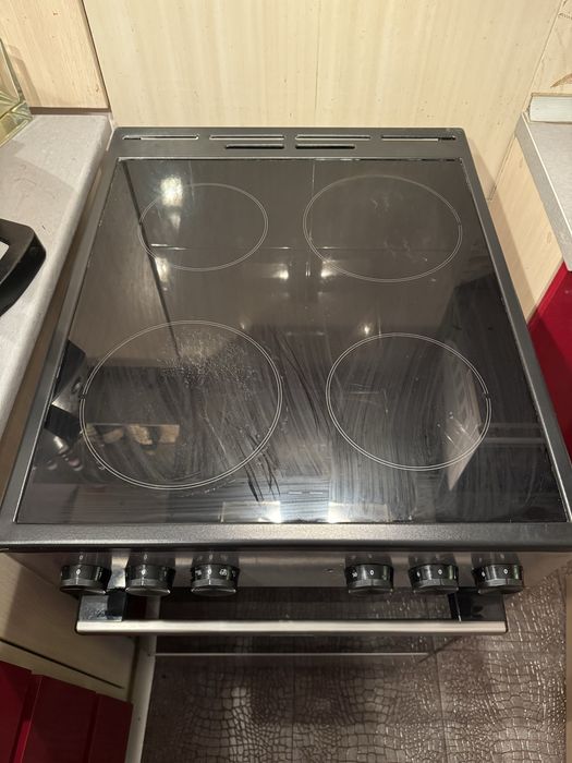 Готварска печка Gorenje (стъклокерамика, GEC5A61SG)