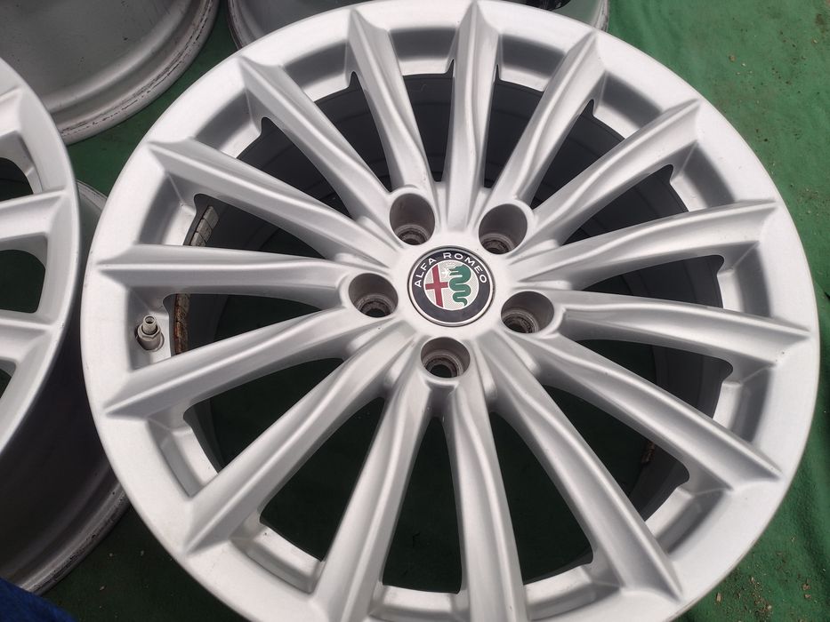 Нови 17-5х110 ЕТ33  7.5j Alfa Romeo Giulia
