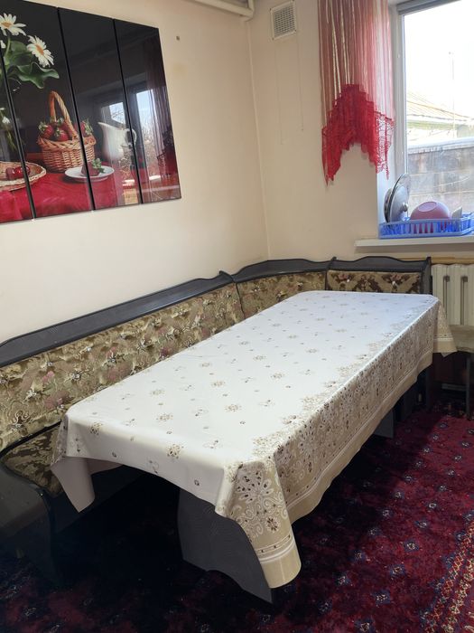 продам кухонный уголок