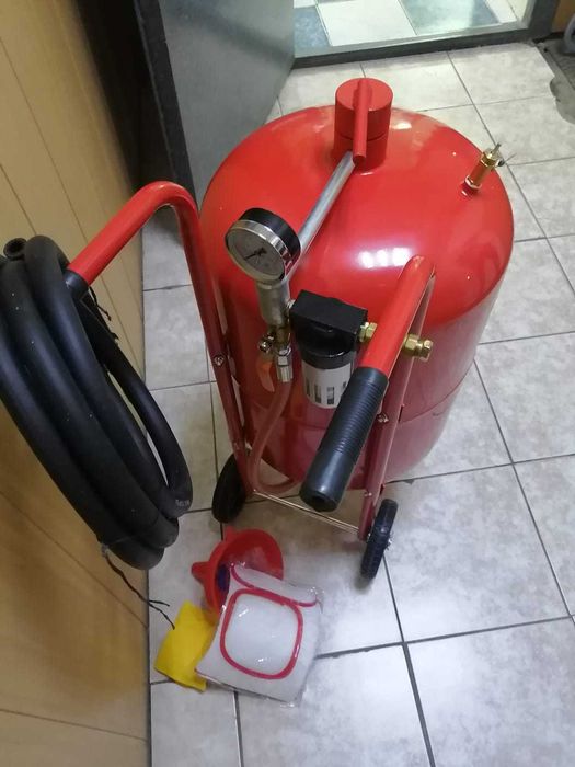 Пескоструйный аппарат