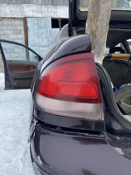 Задние фонари от мазда кронос хэтчбек