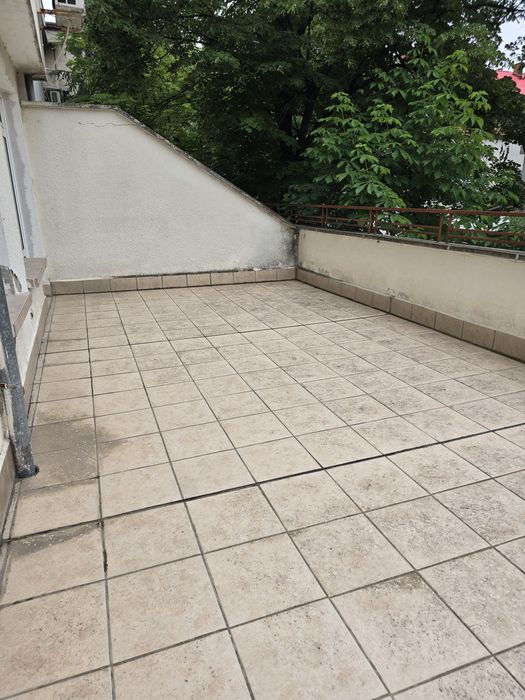 Дава се под наем Офис в Стара Загора, Център - 109 кв.м за 357 € - Снимка #2