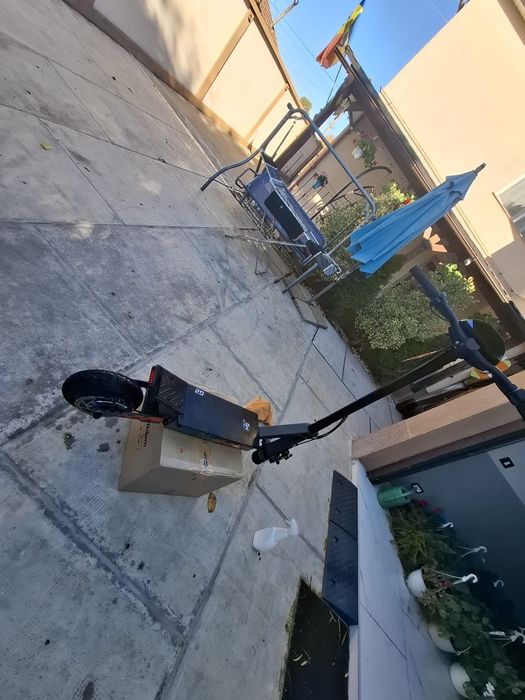 Kukirin g2 trotineta 2025