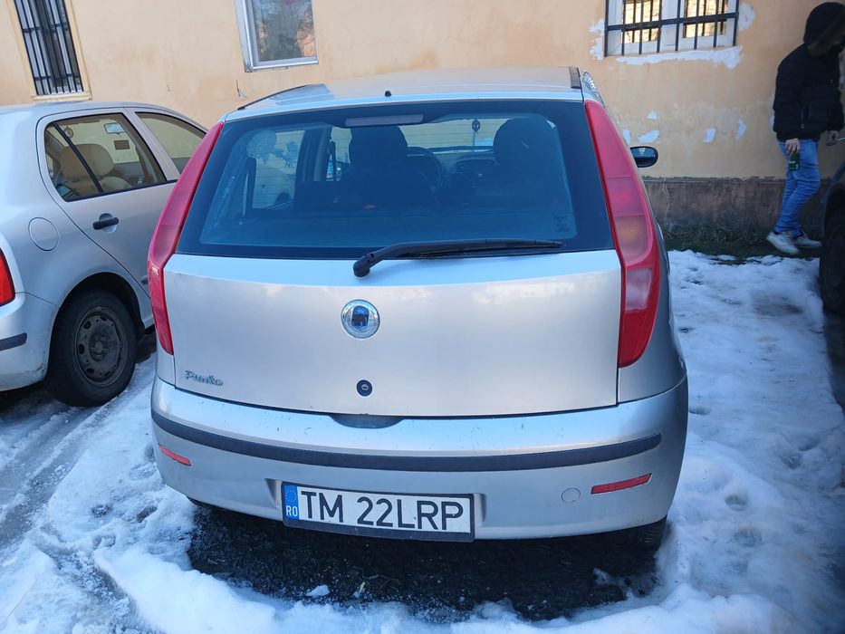 Vand fiat punto