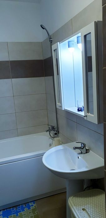 Vand Apartament  3 camere , Bd.Alexandru Obregia