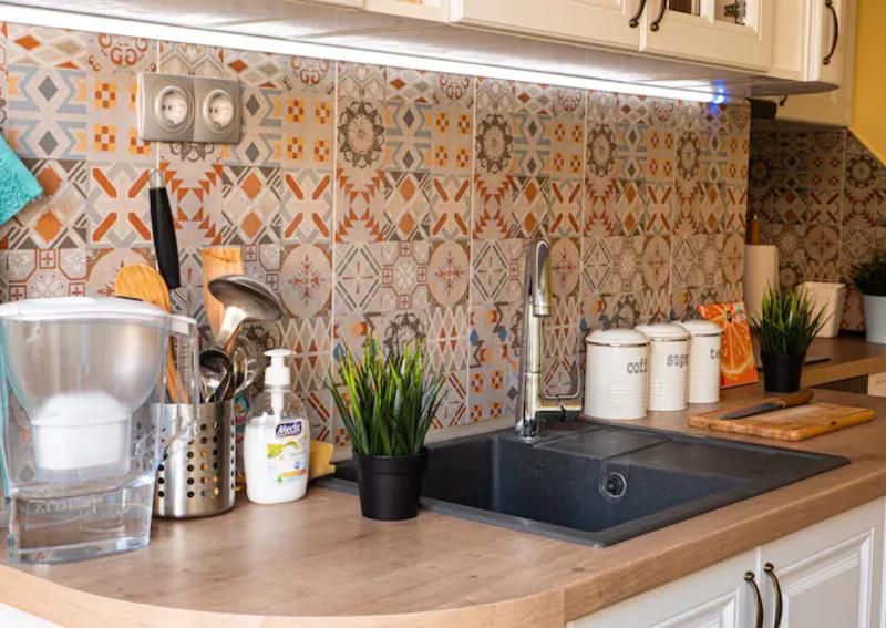 Дава се под наем Двустаен апартамент в Варна, Гръцка махала - 50 кв.м за 500 € - Снимка #3