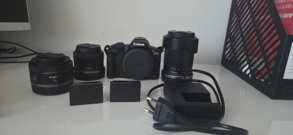 CANNON Eos R50 + 18-45mm + 18-150mm + 50f1,8 + 2 Accu