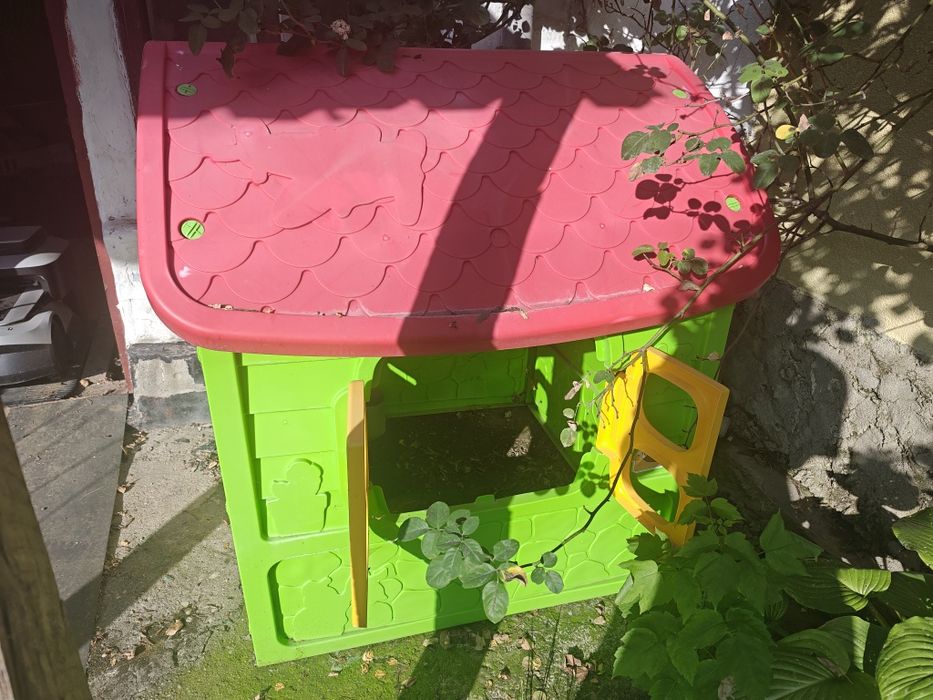 Căsuța loc de joaca