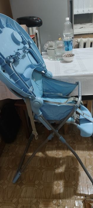 Стульчик для кормления ребенка