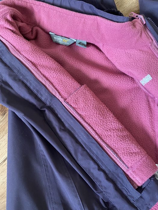 Куртка на мальчика  5-6 лет.