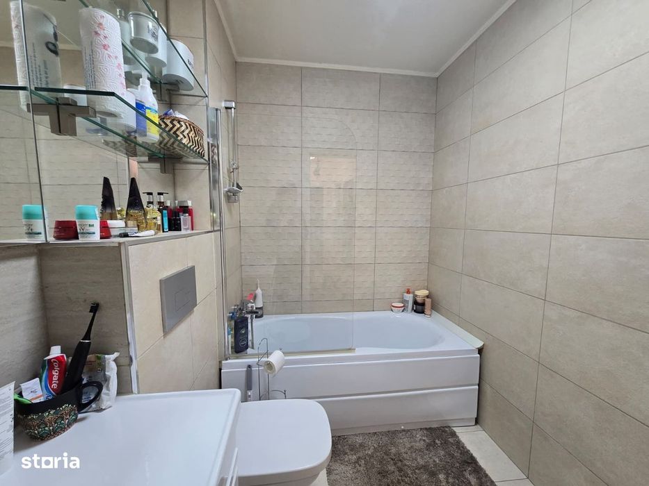 COSMOPOLIS - Apartament cu 2 camere si gradina, mobilat si utilat.