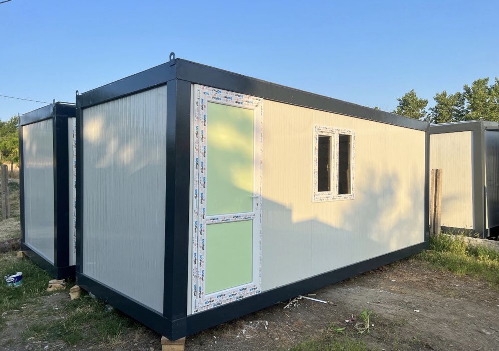 Container modular