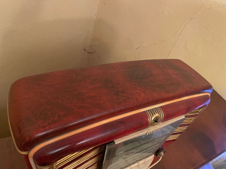 Ретро радио Червена звезда