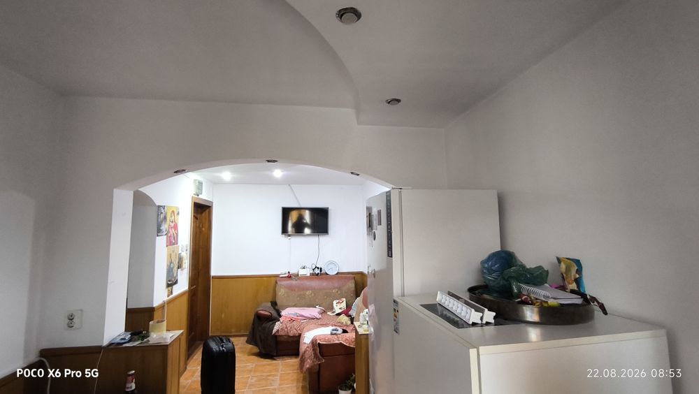 Închiriez apartament