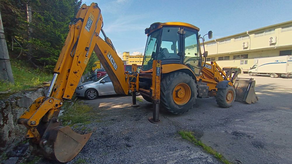 Услуги с Комбиниран Багер