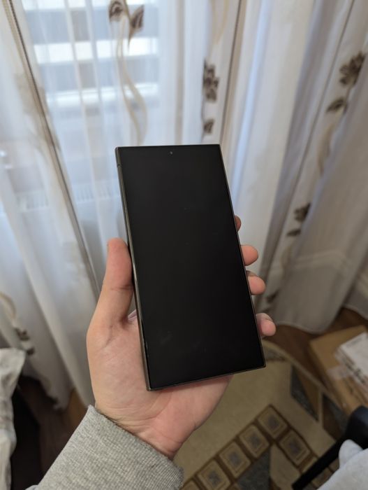 Samsung Galaxy S24 Ultra 256GB 12GB RAM NOU Garantie !