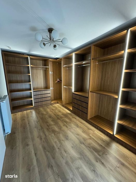 Vila  6 camere de inchiriat