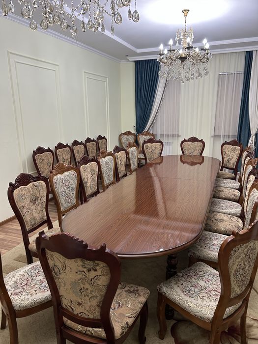 Продам стол и стулья