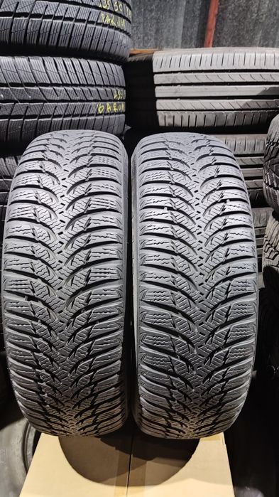 2броя зимни гуми 175/65/14 Kumho 
dot23
7.6mm