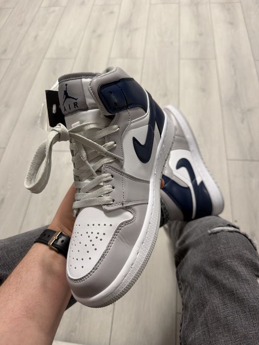 Adidasi Barbati Nike Air Jordan Gri & Albastru Indigo!