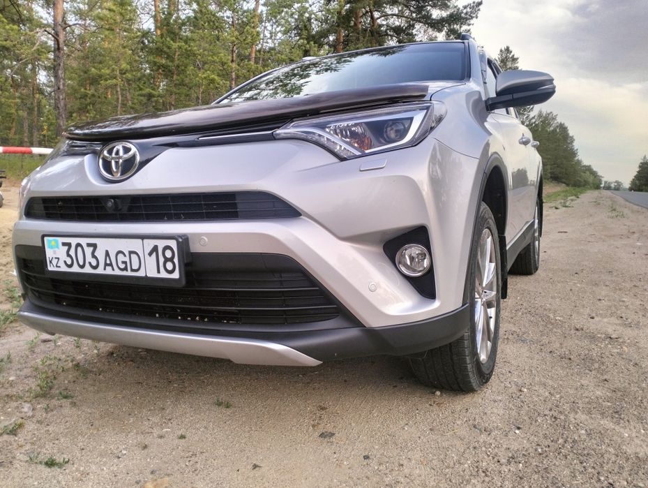 Продам Toyota Rav 4