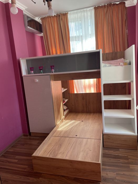 Двухъярусная кровать