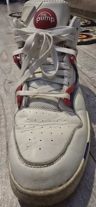 Nike. LeBron 5 . Reebok . Pump. Old school