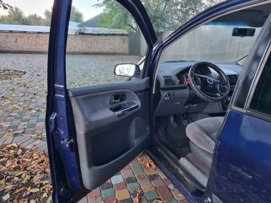 Volkswagen Sharan 1.9 TDI tyrbo diesel