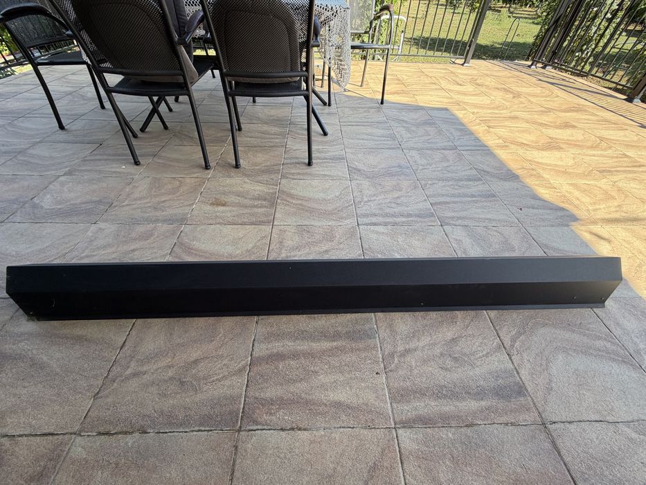 Capace gard din tabla culoare negru