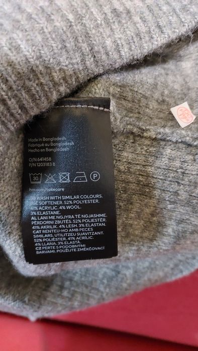 Pulover H&M XS-S nou