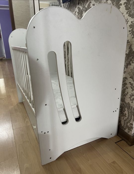 Детская кровать со шкафчиком