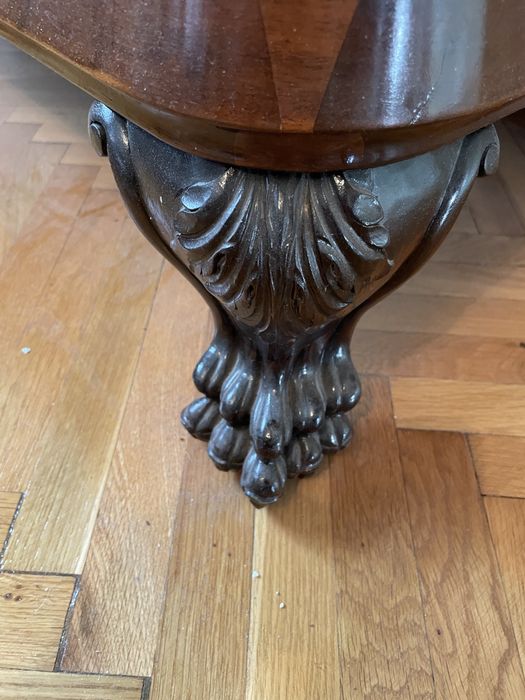 Mobilă antică pentru sufragerie