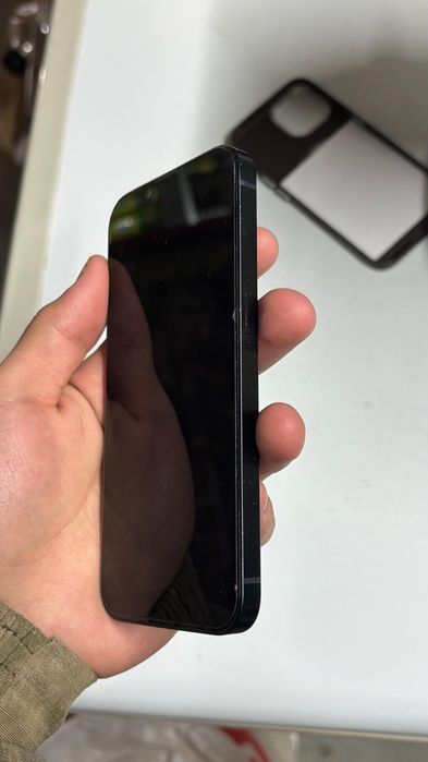 iphone 13 чёрный,128гб