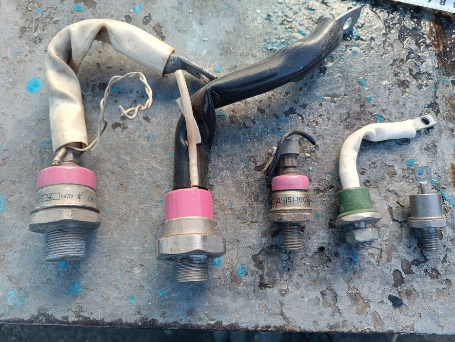 Автоматический выключатель.